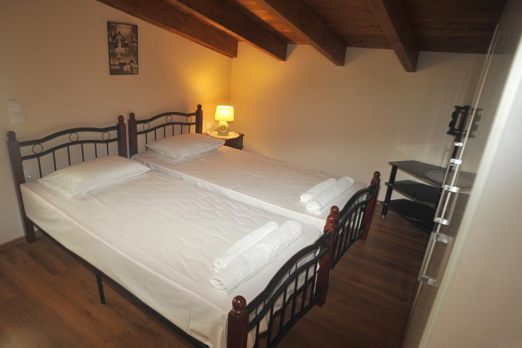 Villa Poulades Gouvia Camera foto