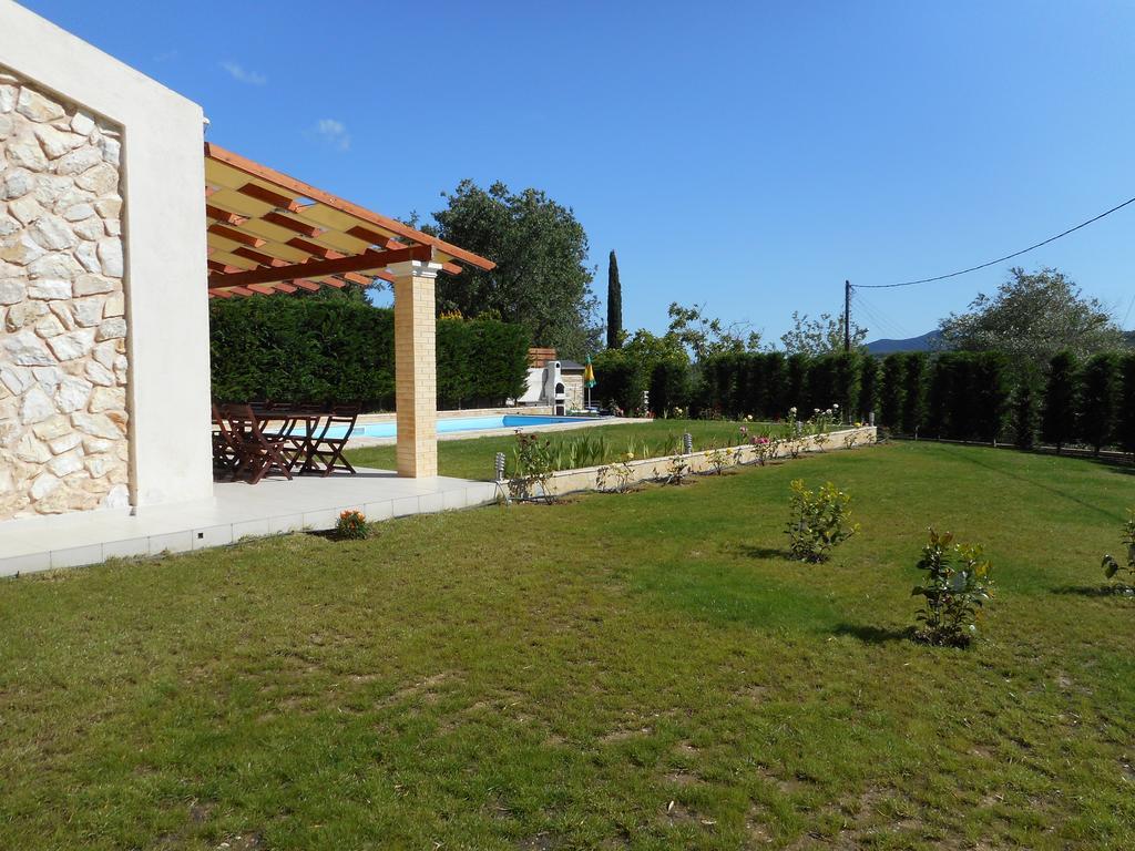 Villa Poulades Gouvia Esterno foto